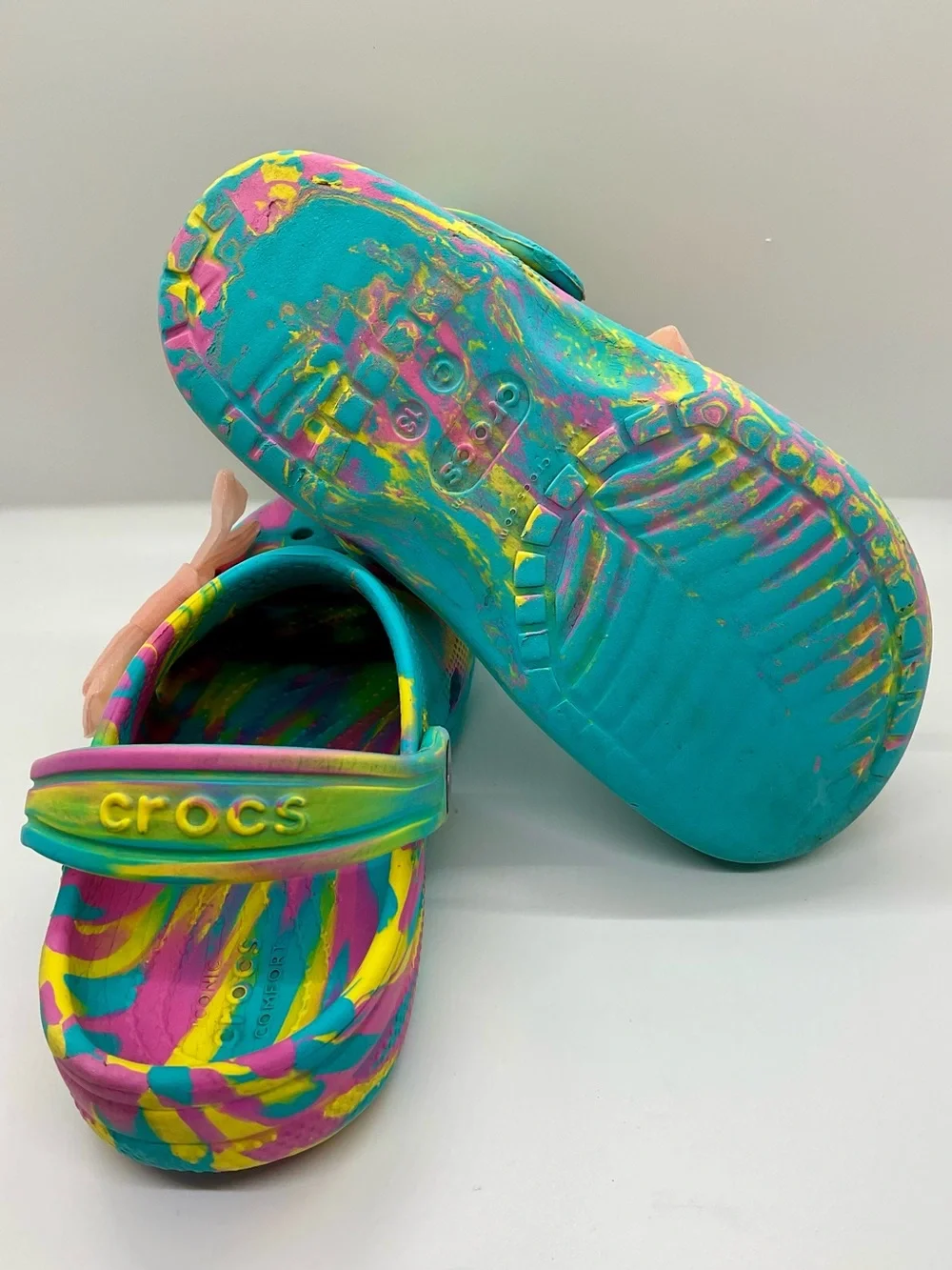 CROCS turquoise tie